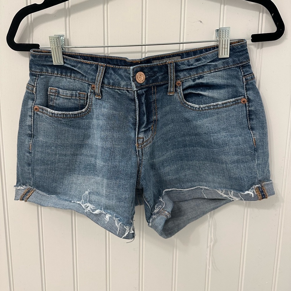 Aeropostale midi Jean shorts, size 4
